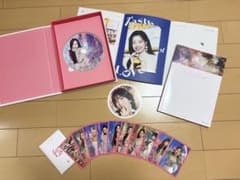 TWICE The 10th Mini Album TASTE OF LOVEのサムネイル