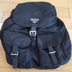 プラダのナイロンリュック（正規品）のサムネイル