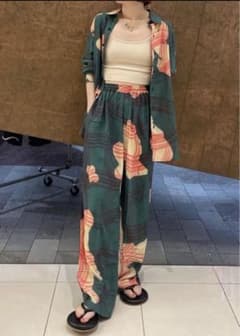 美品　SUKU HOME セットアップ