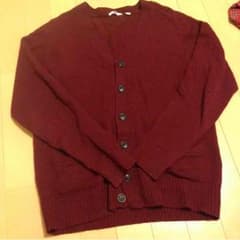 UNIQLOのえんじ色カーディガン♡のサムネイル