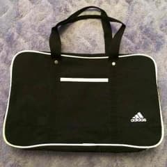 adidas バッグのサムネイル
