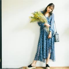 フーズフーチコ 花柄 ガウン ワンピースのサムネイル