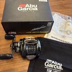 Abu Garcia REVO LTZ AE74-Racing ベイトリールのサムネイル