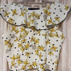 ZARA BASIC COLLECTION フリル花柄ノースリーブ Sのサムネイル