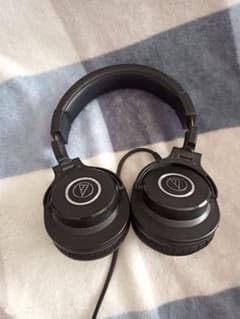 audio-technica ATH-M40x オーディオテクニカ ヘッドホンのサムネイル