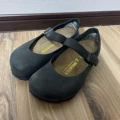 2、3回着用BIRKENSTOCK ストラップシューズ マントバ　ブラック 35のサムネイル