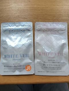 WHITE VEIL Premium & Moist 2袋 ホワイトヴェール - メルカリ