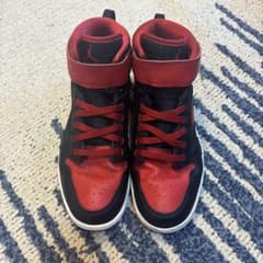 【廃盤】NIKE AIR JORDAN スニーカー ブラック レッドのサムネイル