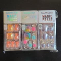 Dashing Diva Magic Press ネイルチップ 3セット　足爪用のサムネイル
