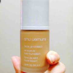 shu uemura リキッドファンデーションのサムネイル