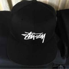 stussy スナップバックのサムネイル