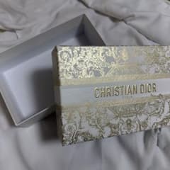 Christian Dior ギフトボックス 空箱のサムネイル