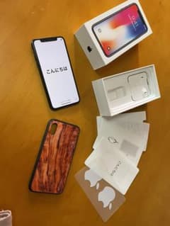 美品！SIMロック解除済 iPhoneX スペースグレー 64GB docomoのサムネイル
