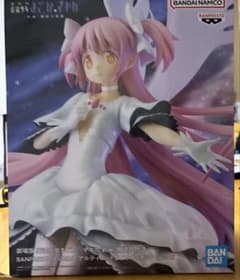 劇場版魔法少女まどか☆マギカ アルティメットまどか フィギュアのサムネイル