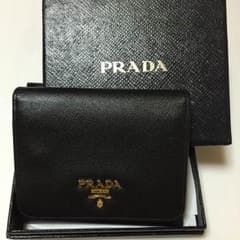 [美品] PRAD ✴︎ 三つ折り財布 ブラックのサムネイル