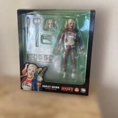MAFEX NO.33 HARLEY QUINN ハーレイ・クイン - メルカリ