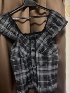 服のサムネイル
