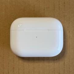 ジャンク品】AirPods Pro 2 USB-C 充電ケース - メルカリ