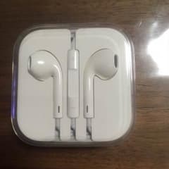 iPhoneのイヤホン正規品のサムネイル