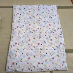 お昼寝式布団とお昼寝式布団カバーのセットのサムネイル