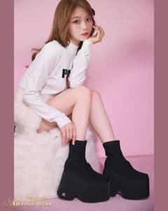 m81301479853_1.jpg?1730715680