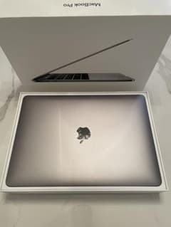 【美品】MacBookPro 2016 13inch スペースグレイのサムネイル