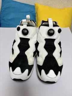 Reebok ポンプフューリー 白黒 27cmのサムネイル