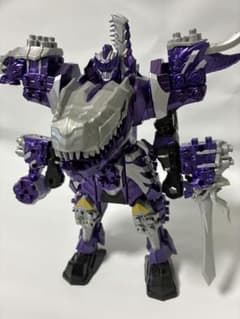DXキシリュウオー　ガイソーグver 騎士竜戦隊リュウソウジャー DXキシリュウオーガイソーグver - メルカリ