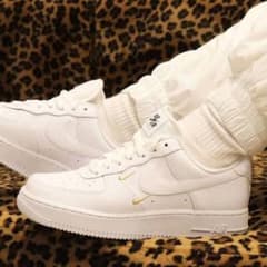 ナイキ　NIKE エアフォース1 CT1989-100 23cmのサムネイル