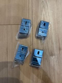 鏡留め金具4点セット（設置ビス付き）　4個セットのサムネイル
