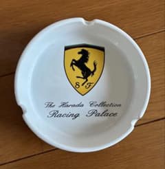 フェラーリ ロゴ 陶器製灰皿 - メルカリ