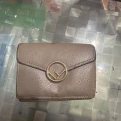 Fendi 財布　正規品目立った傷汚れなし