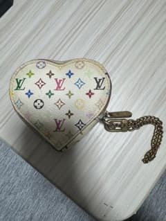 LOUIS VUITTON マルチカラー ハート コインケースのサムネイル