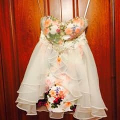 パーティー ドレスのサムネイル