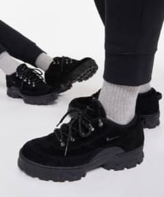 NIKE ナイキ　LAHAR LOW ラハールのサムネイル