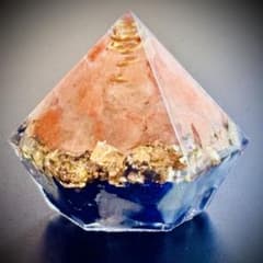 白蛇抜け殻入り＊プレミアムオルゴナイト＊ラピスラズリ&シトリン(金箔入) 白蛇抜け殻入り＊盛り塩オルゴナイトミニ＊ラピスラズリ・アクアマリン