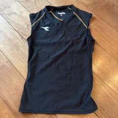 diadora サッカーインナーVネック　150ブラック　2枚のサムネイル