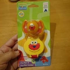 エルモのおしゃぶりと挟むのも^^*のサムネイル