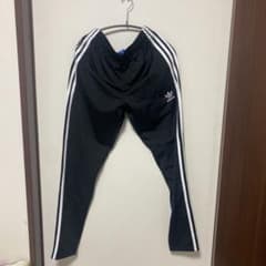 （美品）ジュニア Mサイズ adidasパンツのサムネイル