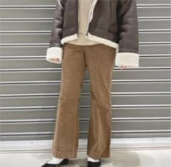 グローバルワーク　コーデュロイフレアパンツのサムネイル