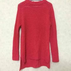 新品 真っピンクニットのサムネイル