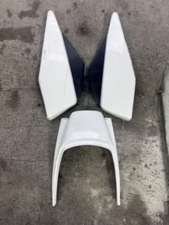 rz250/350 テールカウール　サイドカバーセットのサムネイル