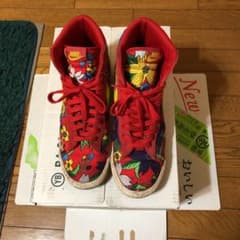 NIKEスニーカー花柄のサムネイル