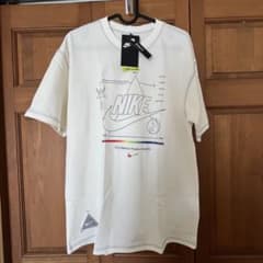 NIKE グラフィックプリント Tシャツ ホワイトのサムネイル