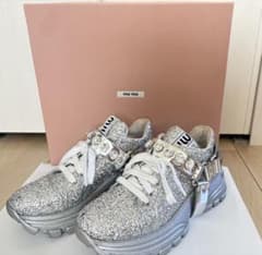 miu miu グリッターシルバースニーカーのサムネイル