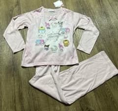 新品 タグ付 サンリオ キャラクターズ 長袖 長ズボン パジャマ 130cm