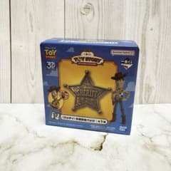 トイストーリー 一番くじ ウッディ 保安官バッジ - メルカリ