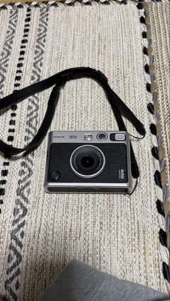 Fujifilm Instax Mini evoシルバー 本体のサムネイル