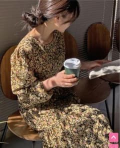 HOTPING 新品 花柄 ティアードワンピのサムネイル