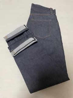 美品✨ UNIQLO セルビッチ デニム w30(76cm)のサムネイル